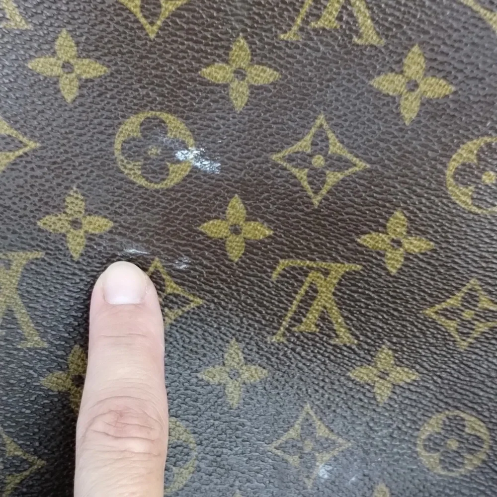 Louis Vuitton Saks Fifth Avenue Soft Sided Suitcase - Picture 16 of 17